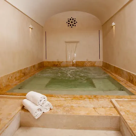 Farm stay Monastero Di San Biagio *