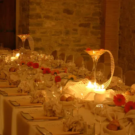 مزرعة للإقامة Monastero Di San Biagio نوسيرا أومبرا